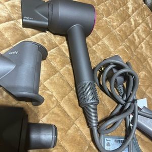 Dyson supersonic hair dryer